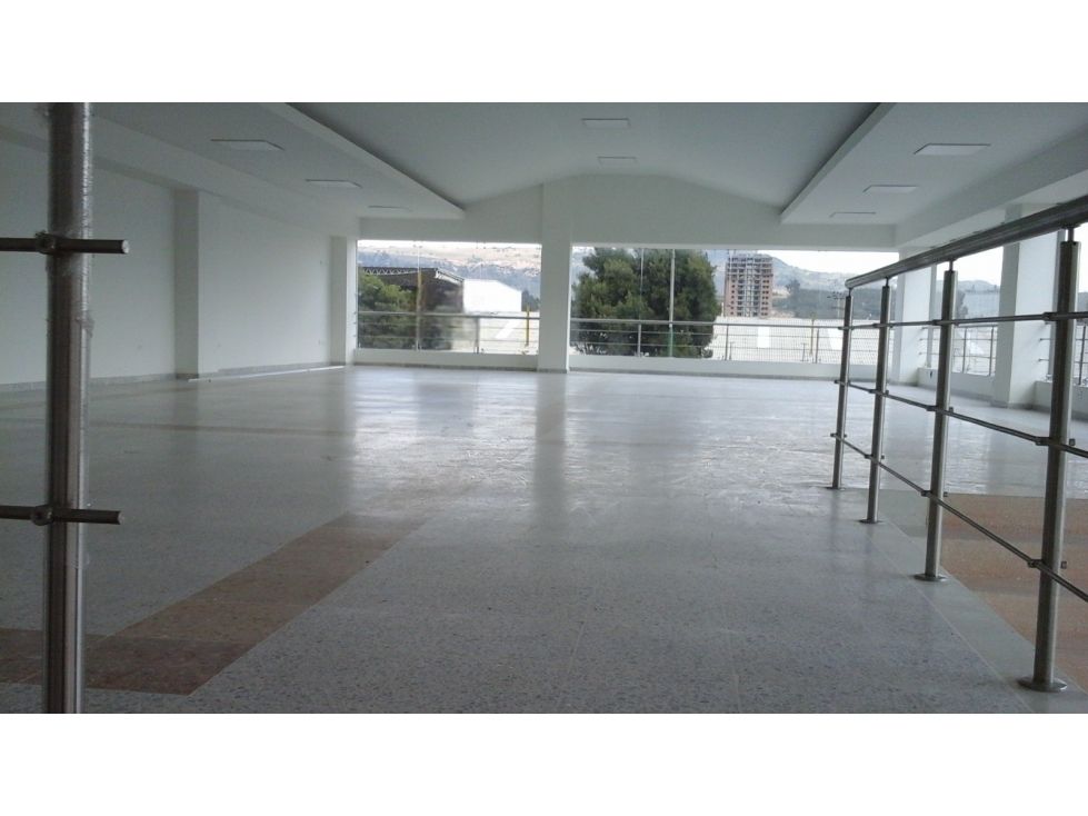 Local en arriendo Boyacá Tunja Mezopotamia 250 m2 Habitaciones 0 Baños 4 Garajes 2 Precio $10000000