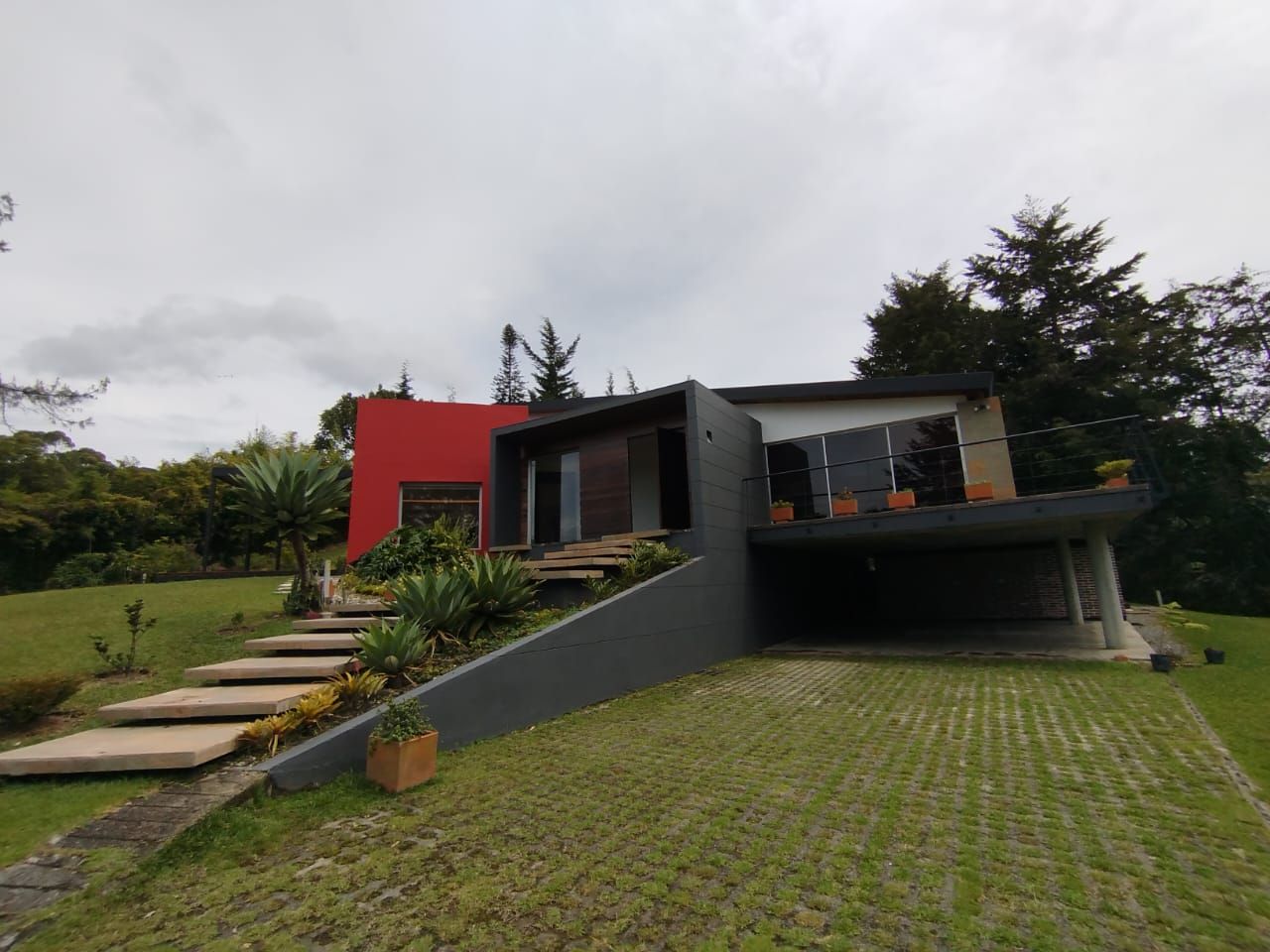 Casa en arriendo Antioquia El Retiro El Retiro 400 m2 Habitaciones 4 Baños 5 Garajes 0 Precio $12000000