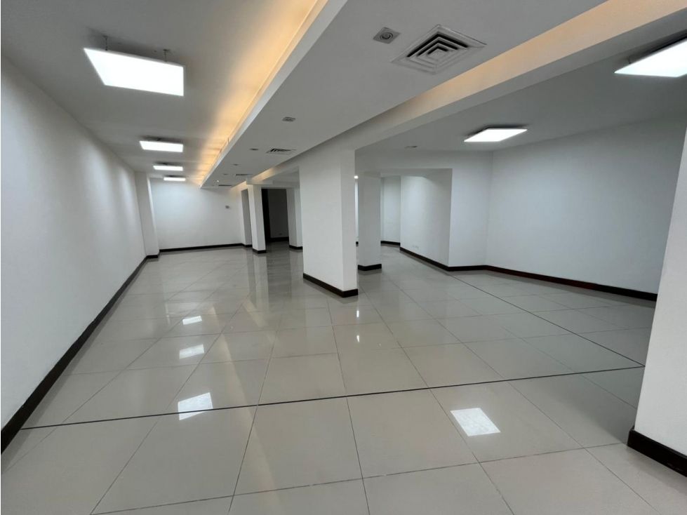 Local en arriendo Antioquia Envigado La Pradera 190 m2 Habitaciones 0 Baños 2 Garajes 0 Precio $16000000