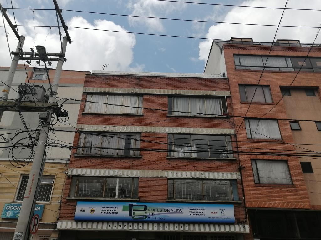 Oficina en arriendo Cundinamarca Bogotá Sears 84 m2 Habitaciones 0 Baños 2 Garajes 0 Precio $1600000
