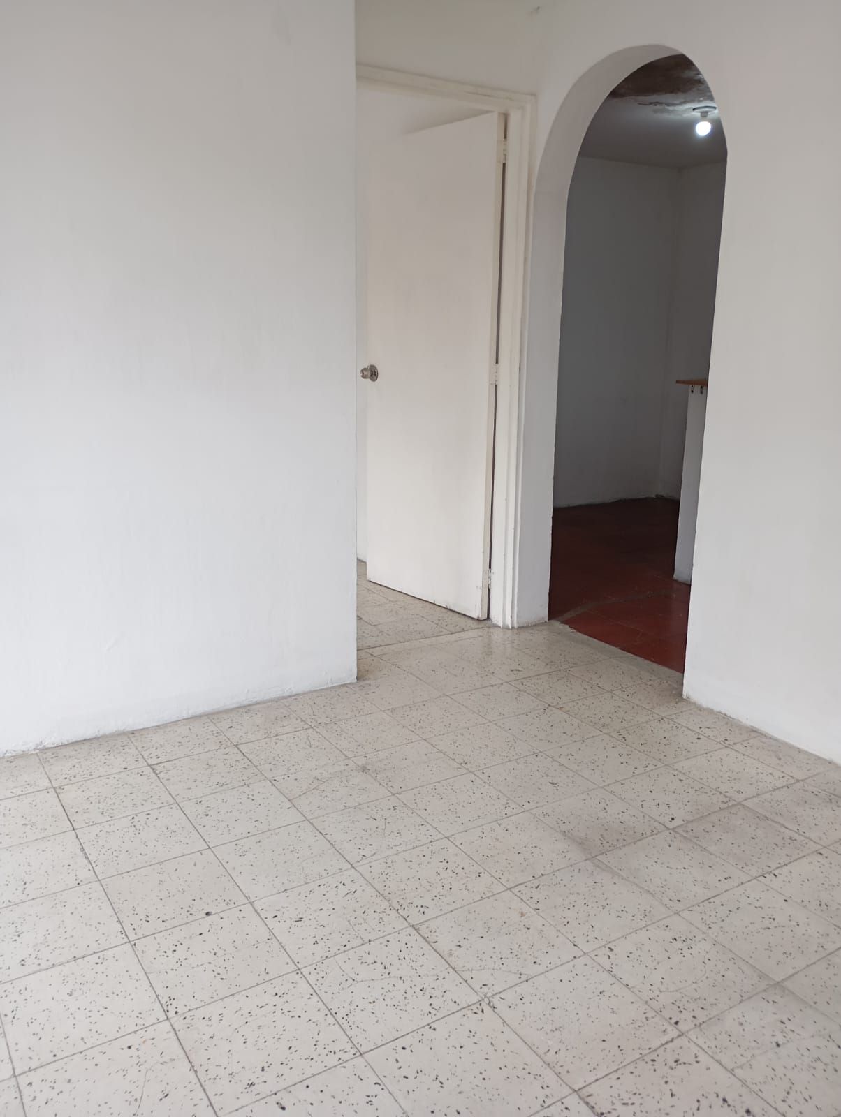Apartamento en arriendo Antioquia Medellín Francisco Antonio Zea 120 m2 Habitaciones 3 Baños 1 Garajes 0 Precio $2200000