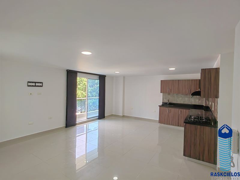 Apartamento en arriendo Antioquia Medellín Las Acacias 130 m2 Habitaciones 4 Baños 3 Garajes 1 Precio $4500000