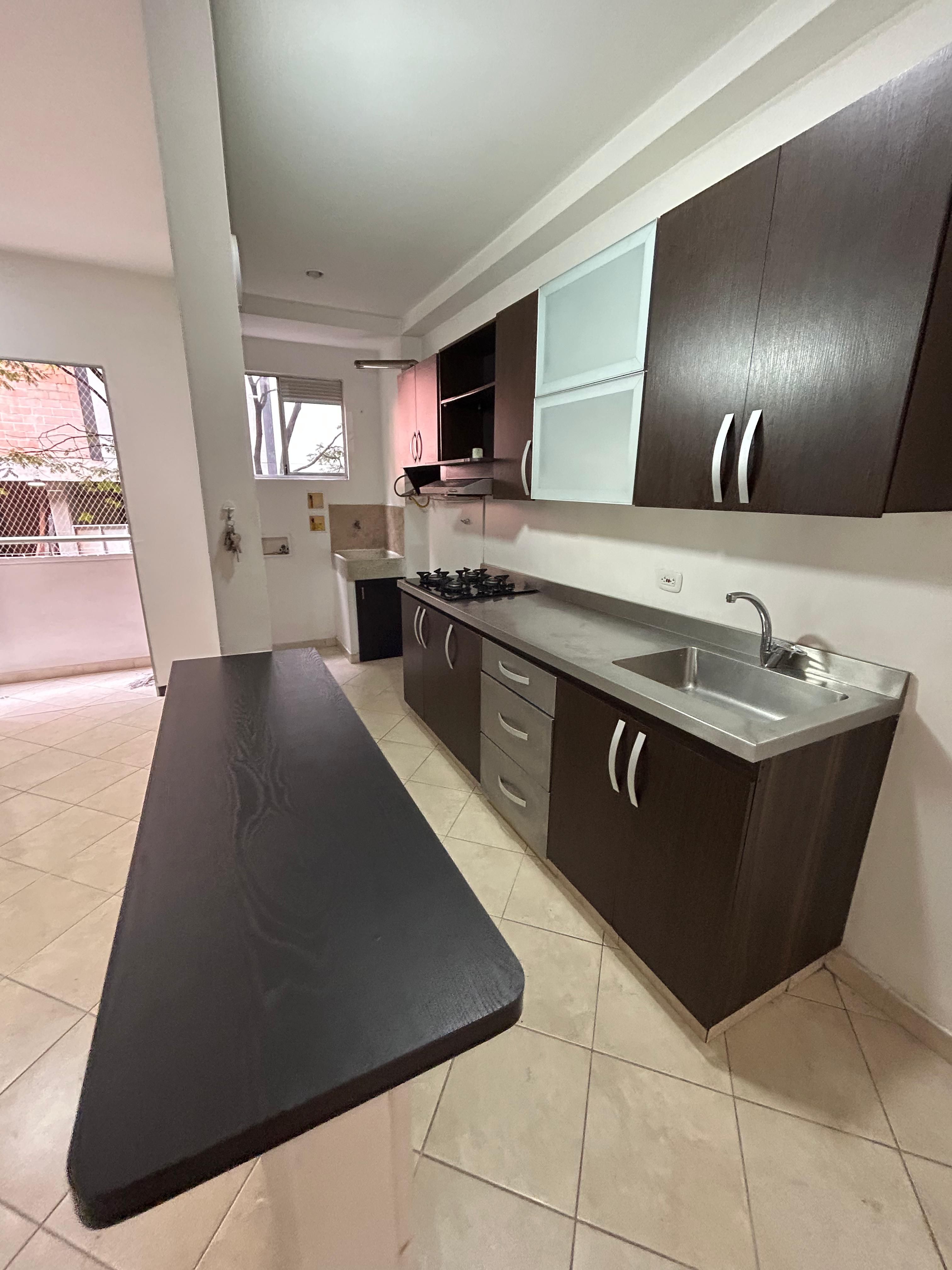 Apartamento en arriendo Antioquia Medellín Mirador Del Doce 80 m2 Habitaciones 3 Baños 2 Garajes 1 Precio $3400000