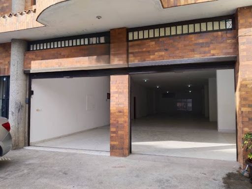 Local en arriendo Antioquia Rionegro Belchite 313 m2 Habitaciones 0 Baños 3 Garajes 2 Precio $10000000