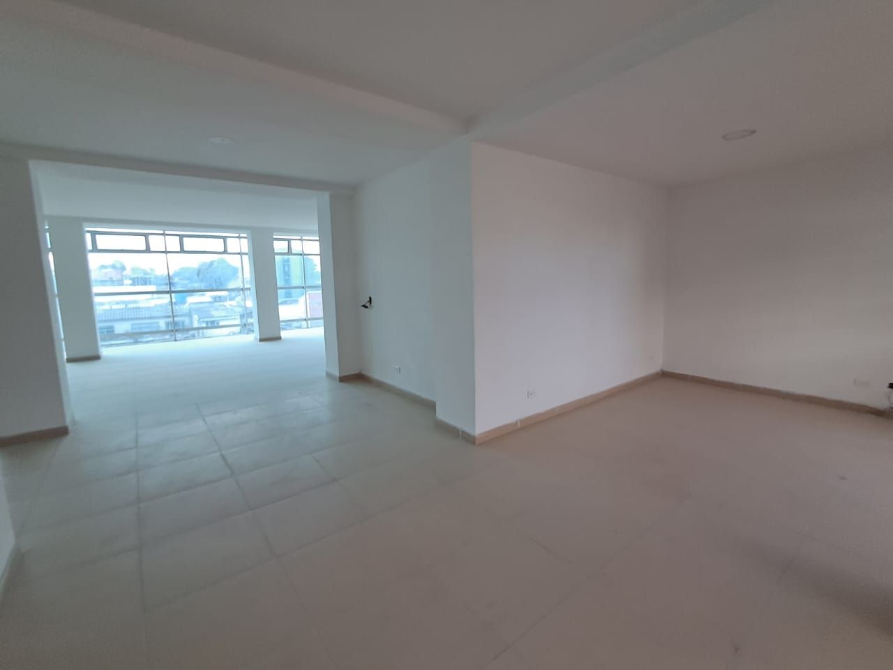 Edificio en arriendo Cundinamarca Bogotá Alfonso López 1000 m2 Habitaciones 1 Baños 4 Garajes 0 Precio $28000000