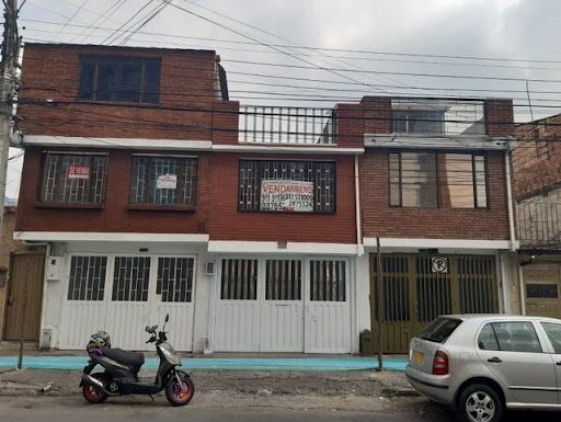 Casa en venta Cundinamarca Bogotá Boyacá 186 m2 Habitaciones 3 Baños 2 Garajes 1 Precio $580000000