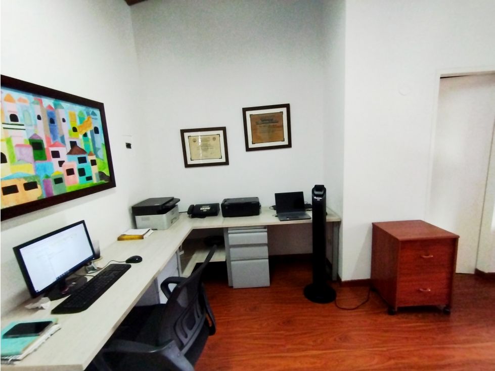 Oficina en arriendo Antioquia Medellín Diego Echavarria 27 m2 Habitaciones 0 Baños 1 Garajes 1 Precio $2200000