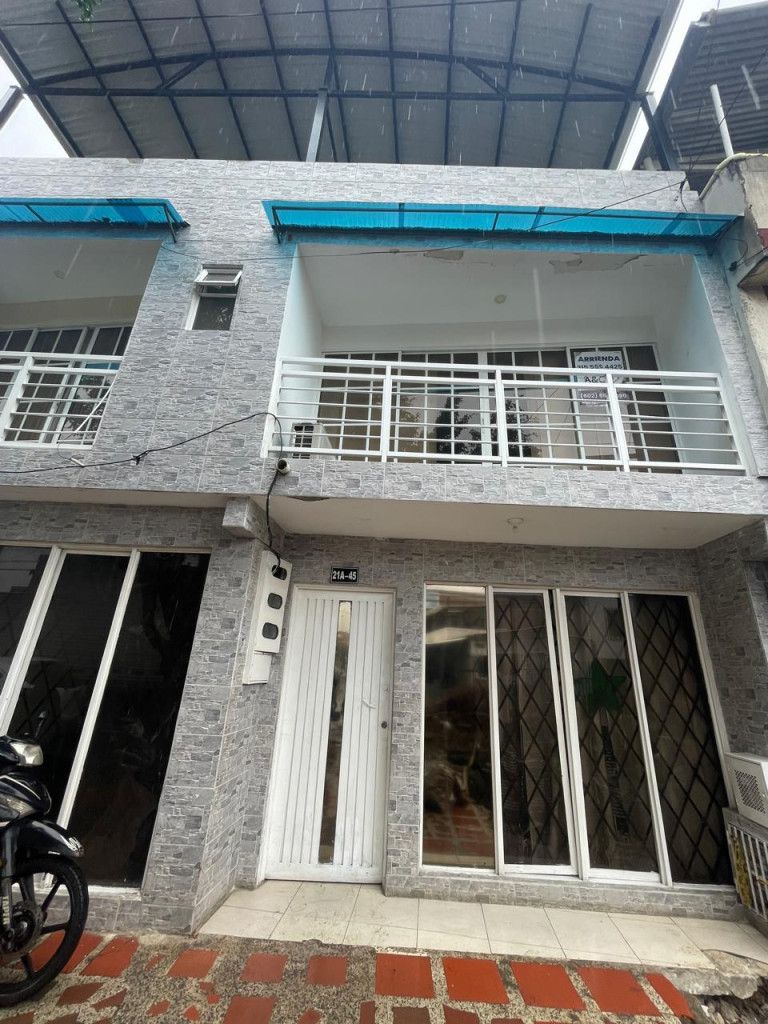 Apartaestudio en arriendo Valle Del Cauca Cali Aranjuez 40 m2 Habitaciones 1 Baños 1 Garajes 0 Precio $750000