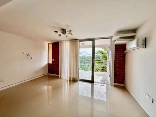 Apartamento en arriendo Risaralda Pereira Pereira 108 m2 Habitaciones 2 Baños 2 Garajes 1 Precio $2700000