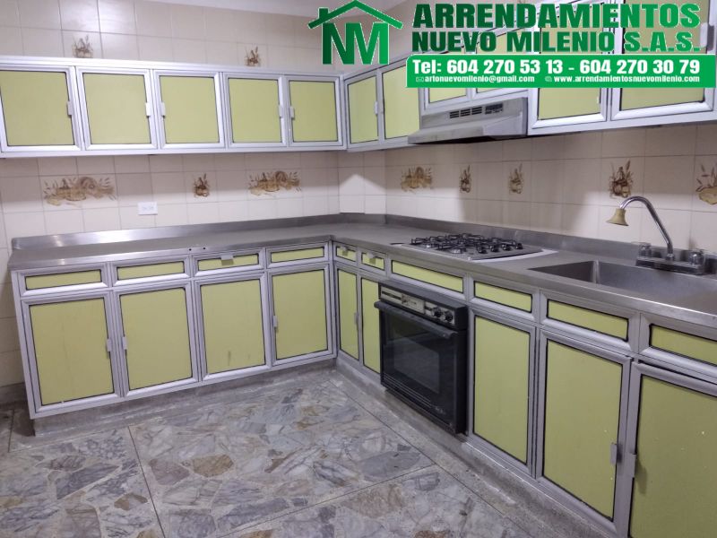 Casa en venta Antioquia Envigado Obrero 125 m2 Habitaciones 3 Baños 3 Garajes 2 Precio $700000000