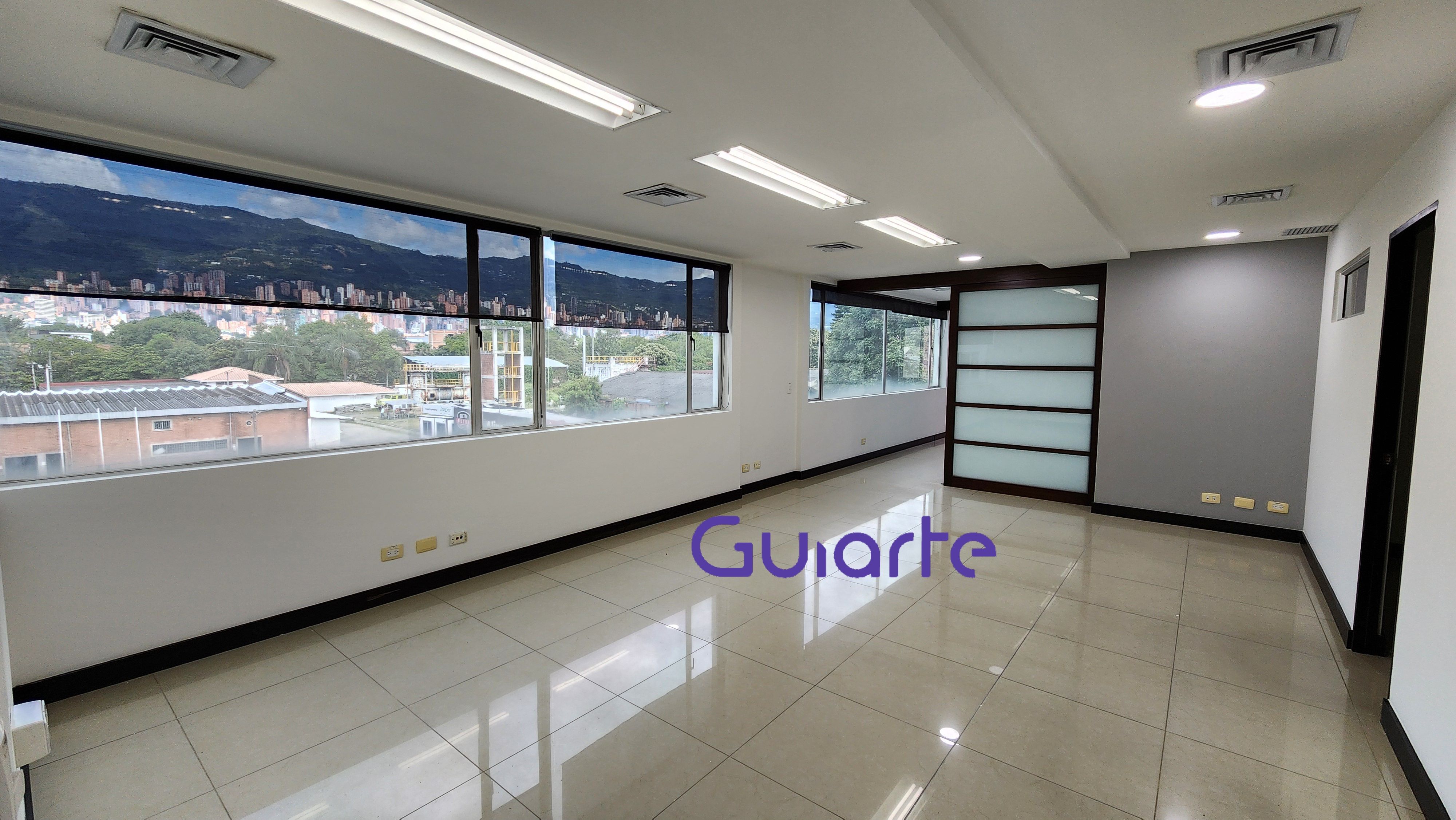 Local en arriendo Antioquia Medellín Aeroparque Juan Pablo Ii 110 m2 Habitaciones 0 Baños 1 Garajes 1 Precio $7500000