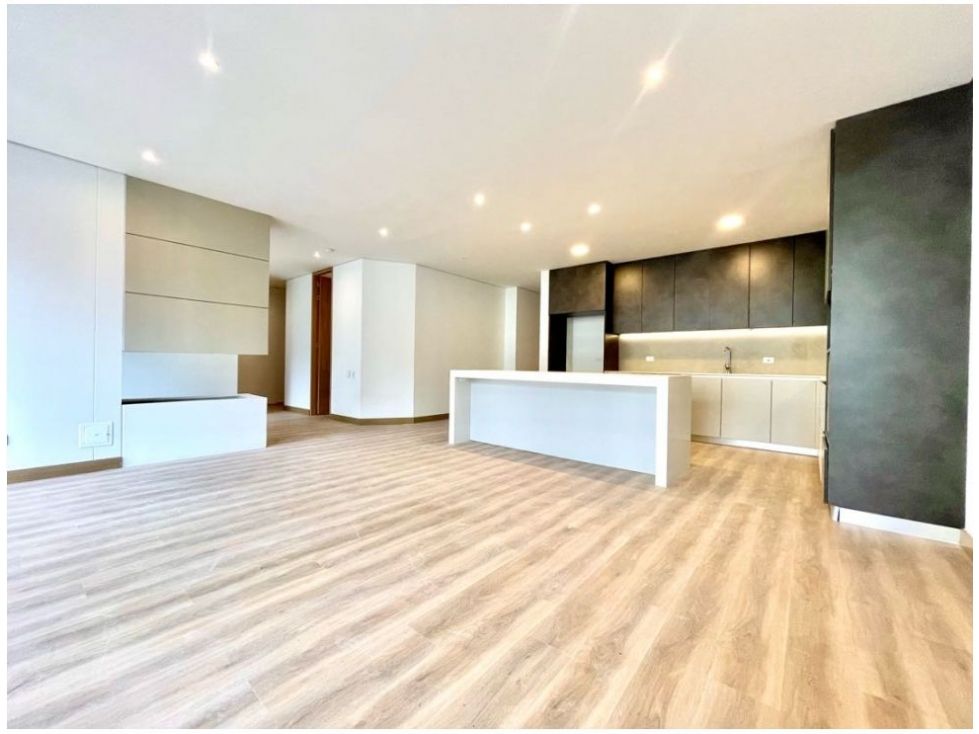 Apartamento en arriendo Cundinamarca Bogotá Chicó Norte 151 m2 Habitaciones 3 Baños 5 Garajes 2 Precio $14050000