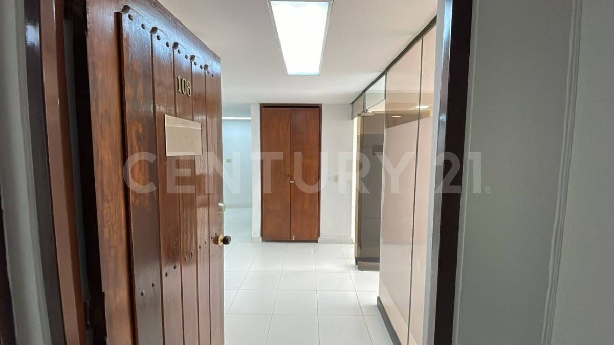 Oficina en arriendo Cundinamarca Bogotá Santa Barbara Occidental 114 m2 Habitaciones 0 Baños 2 Garajes 1 Precio $6500000