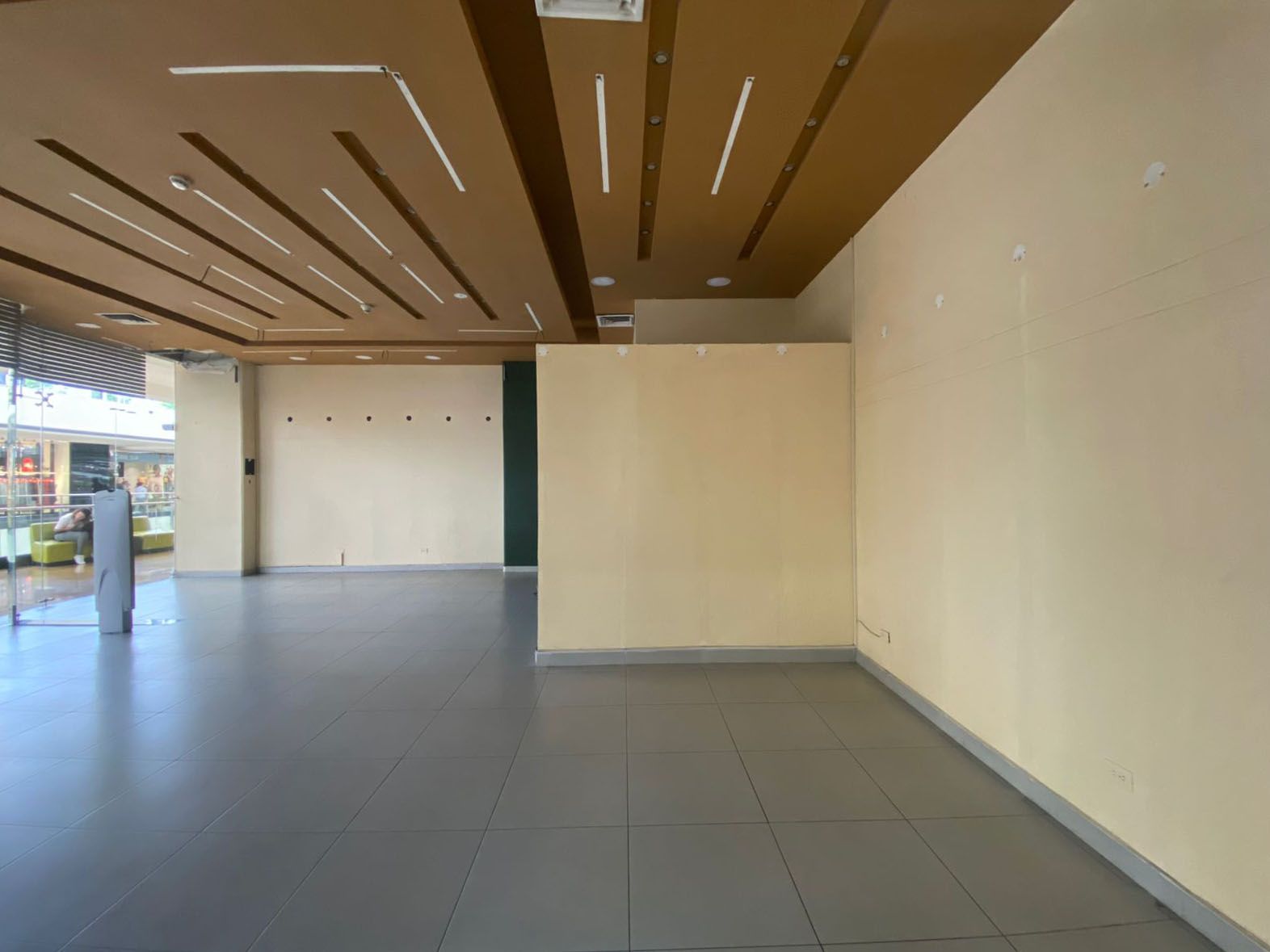 Local en arriendo Antioquia Medellín San Diego 45 m2 Habitaciones 0 Baños 0 Garajes 0 Precio $9300000