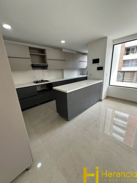 Apartamento en arriendo o venta Antioquia Medellín La Castellana 125 m2 Habitaciones 2 Baños 3 Garajes 1 Precio venta $1300000000 Precio arriendo $6000000