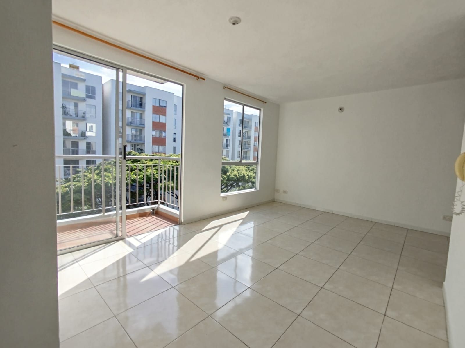 Apartamento en venta Valle Del Cauca Jamundí Jamundí 65 m2 Habitaciones 3 Baños 2 Garajes 1 Precio $170000000