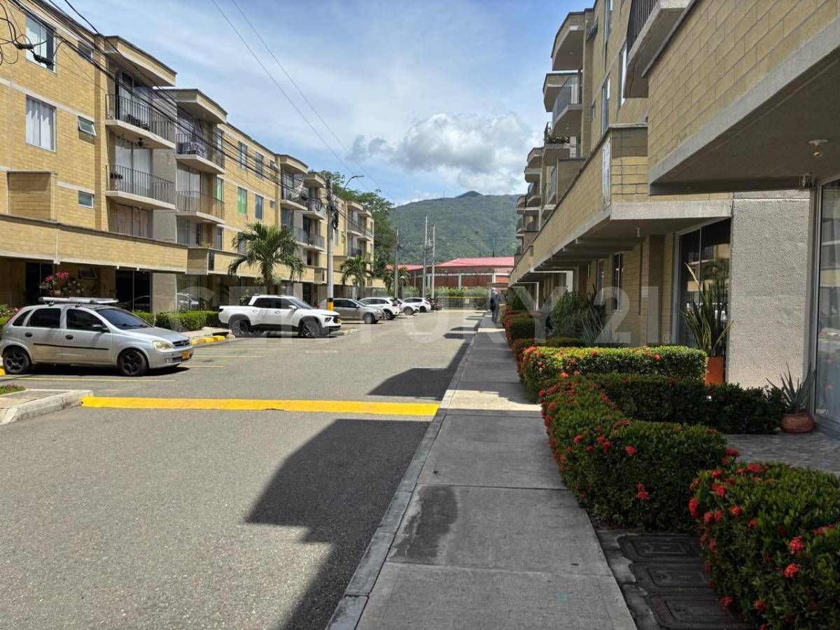 Apartamento en venta Antioquia Santafé De Antioquia Santafé De Antioquia 64 m2 Habitaciones 3 Baños 2 Garajes 1 Precio $320000000