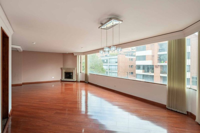Apartamento en arriendo Cundinamarca Bogotá Chico Norte Et Iii 191 m2 Habitaciones 3 Baños 3 Garajes 3 Precio $8000000
