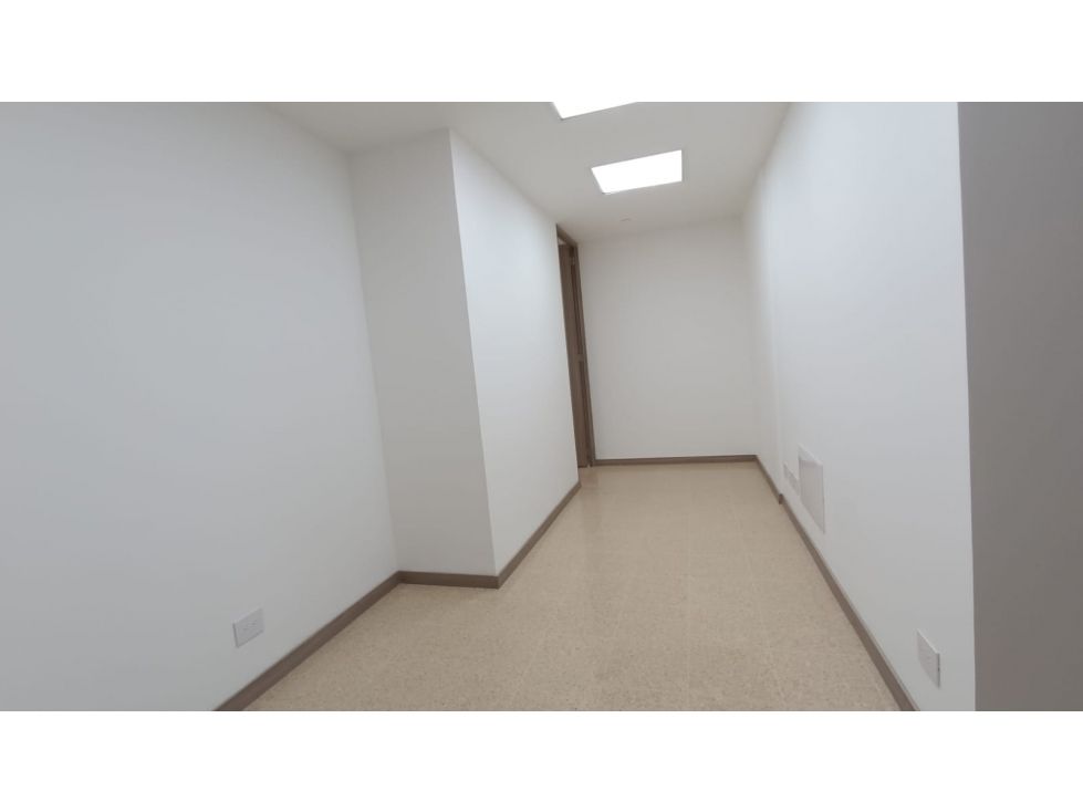 Consultorio en arriendo Antioquia Medellín El Nogal- Los Almendros 37 m2 Habitaciones 0 Baños 1 Garajes 1 Precio $5500000