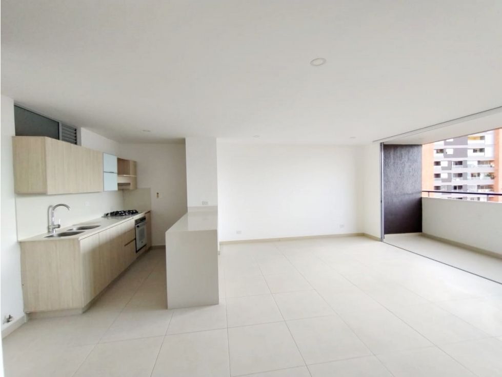 Apartamento en arriendo Antioquia Medellín Los Balsos No1 110 m2 Habitaciones 3 Baños 3 Garajes 2 Precio $6500000