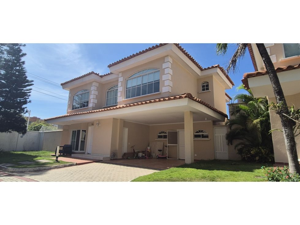 Casa en venta Atlántico Barranquilla Villa Santos 390 m2 Habitaciones 4 Baños 4 Garajes 4 Precio $2750000000