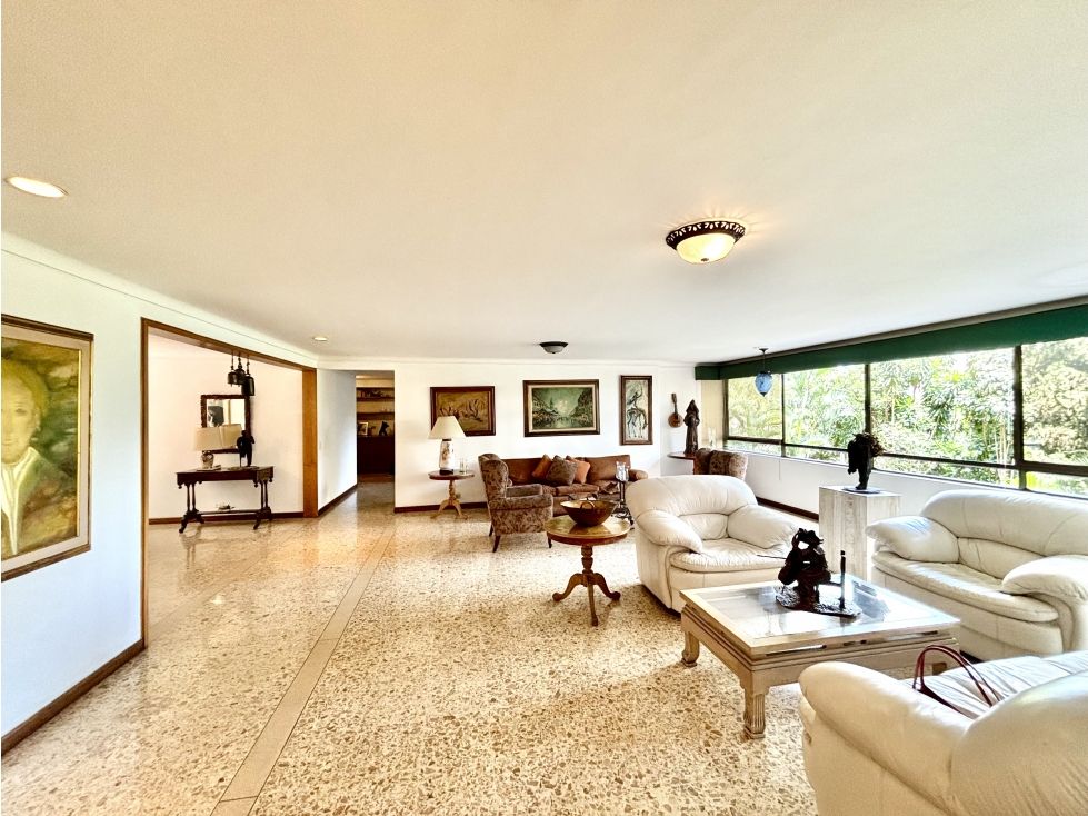 Apartamento en venta Antioquia Medellín La Linde 236 m2 Habitaciones 3 Baños 4 Garajes 3 Precio $1200000000