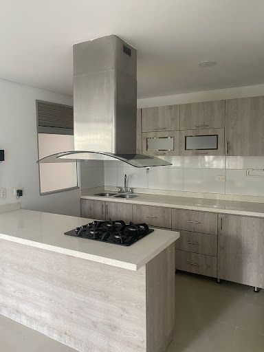 Apartamento en venta Antioquia Medellín Estadio 126 m2 Habitaciones 4 Baños 4 Garajes 1 Precio $800000000