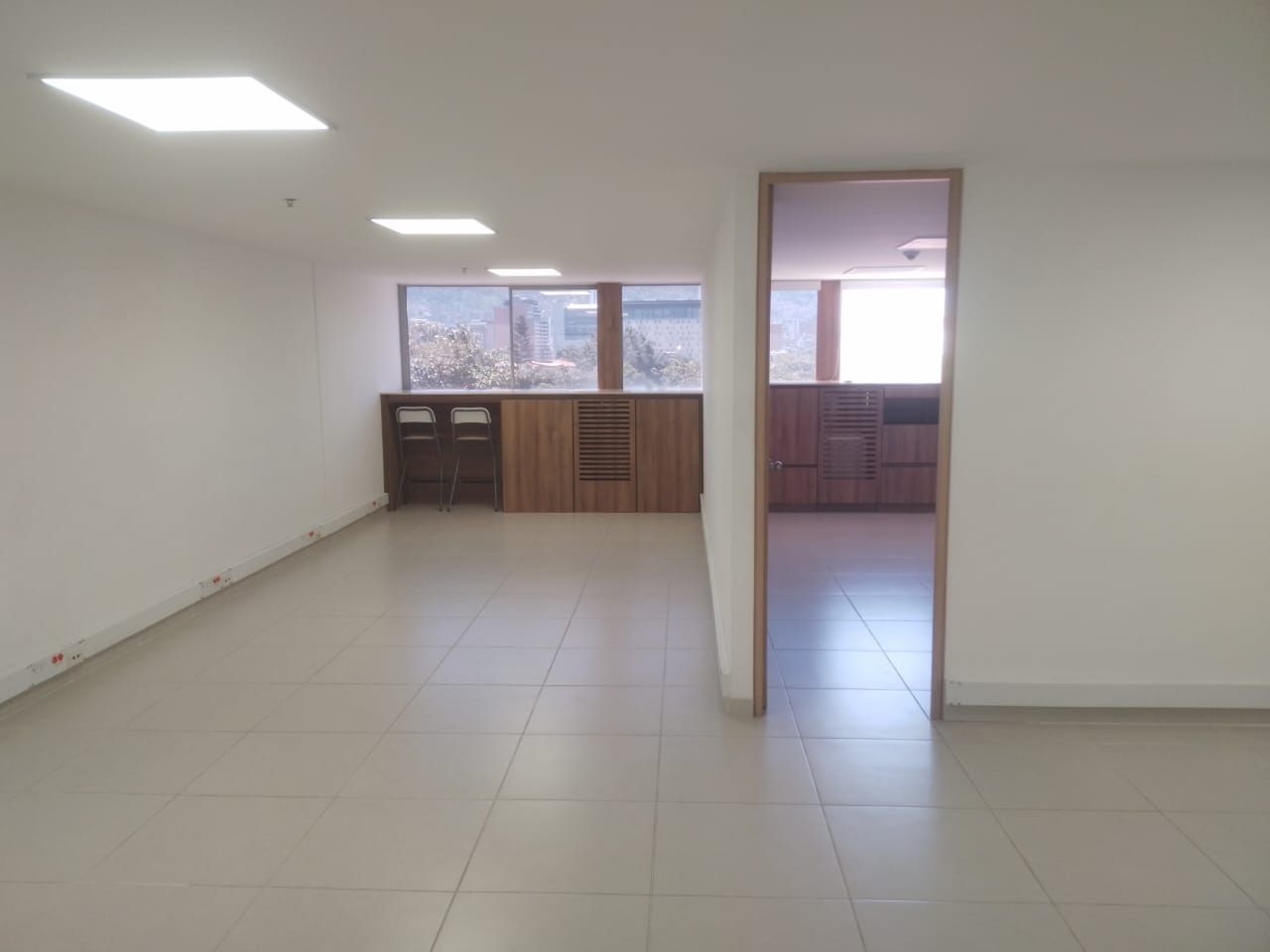 Oficina en arriendo Antioquia Medellín Naranjal 75 m2 Habitaciones 0 Baños 1 Garajes 1 Precio $4800000