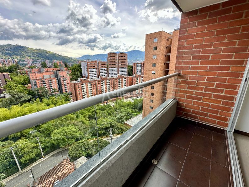 Apartamento en arriendo Antioquia Envigado Zúñiga 75 m2 Habitaciones 2 Baños 2 Garajes 1 Precio $3600000