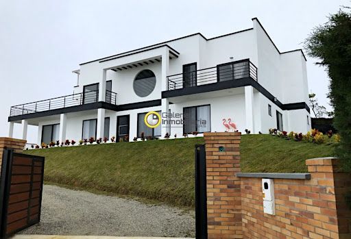 Casa en venta Santander Los Santos Los Santos 759000 m2 Habitaciones 6 Baños 6 Garajes 6 Precio $2000000000