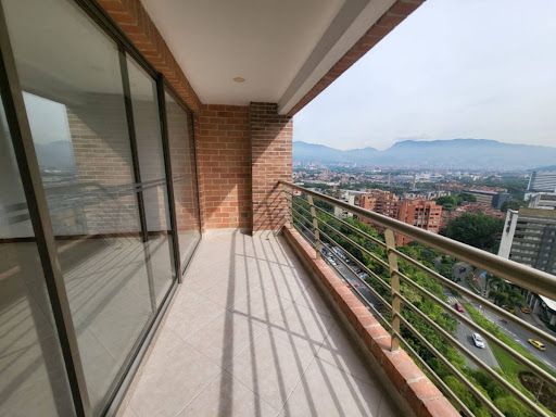Apartamento en arriendo Antioquia Medellín Astorga 105 m2 Habitaciones 2 Baños 3 Garajes 1 Precio $5000000