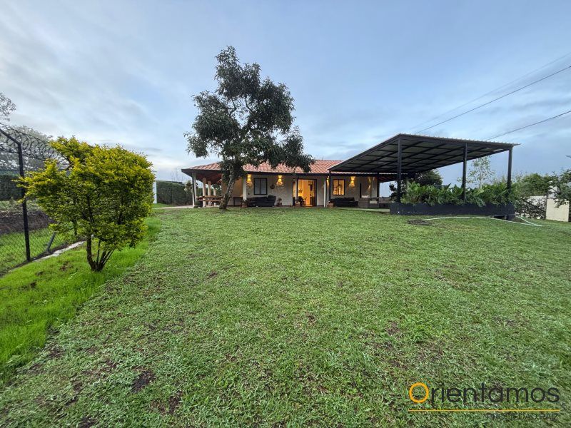 Finca en venta Antioquia Rionegro Centro 1000 m2 Habitaciones 4 Baños 3 Garajes 1 Precio $850000000