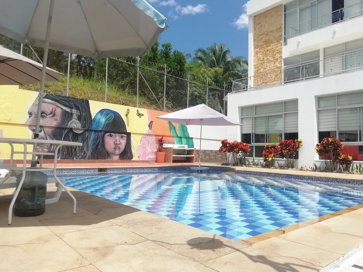 Finca en venta Cundinamarca La Mesa El Centro 2142 m2 Habitaciones 6 Baños 7 Garajes 7 Precio $1300000000