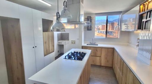 Apartamento en venta Antioquia Medellín Florida Nueva 100 m2 Habitaciones 3 Baños 3 Garajes 2 Precio $650000000