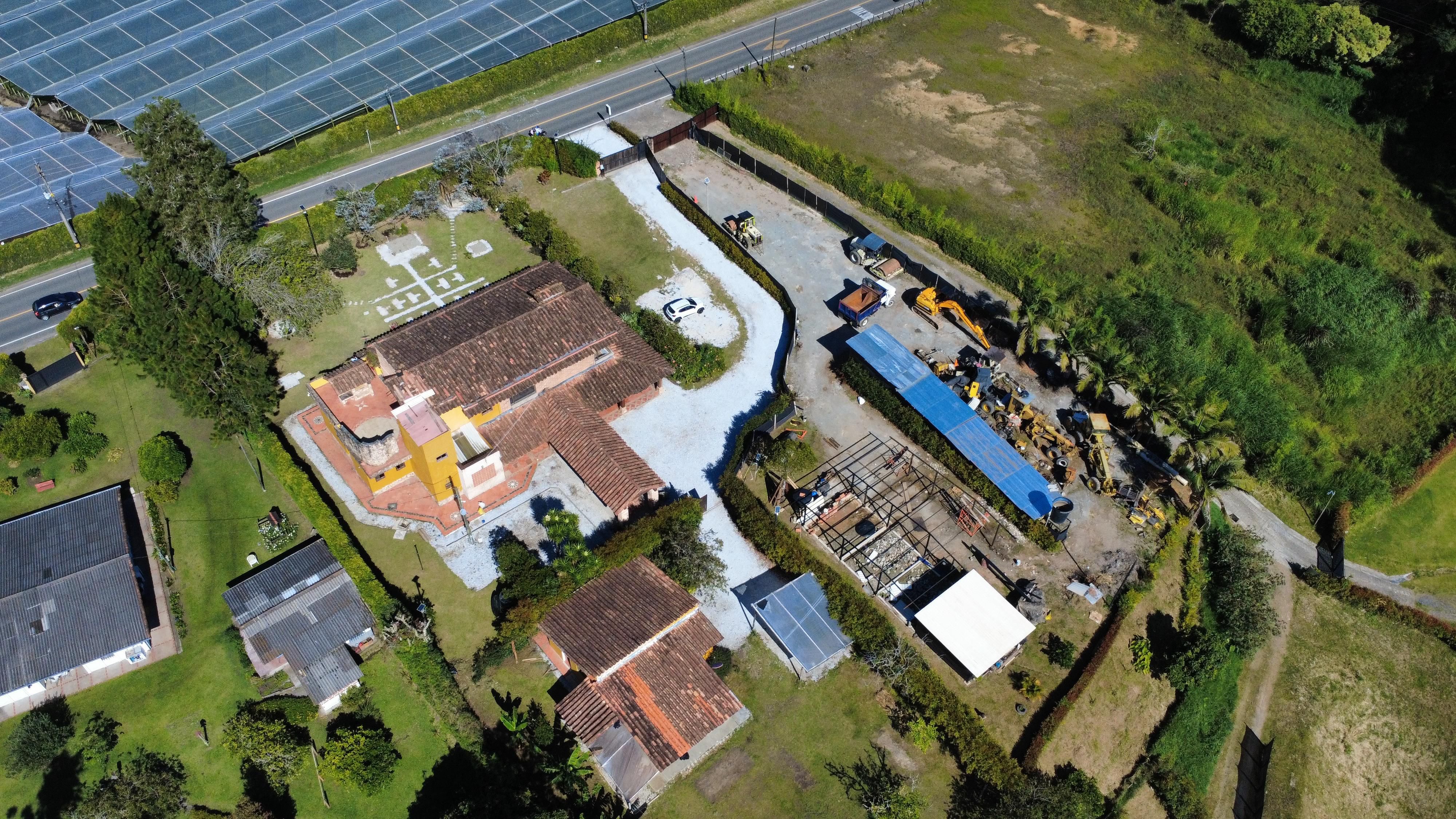 Finca en arriendo Antioquia El Carmen De Viboral Barrio Ospina 2500 m2 Habitaciones 6 Baños 6 Garajes 6 Precio $18000000
