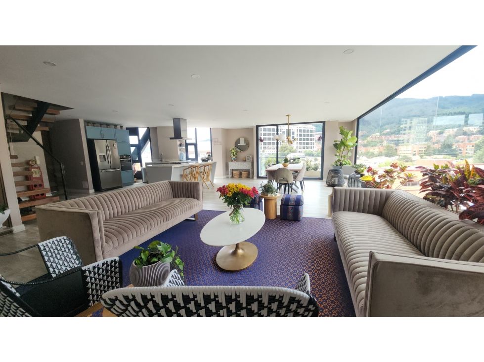 Casa en venta Cundinamarca Bogotá Bella Suiza 208 m2 Habitaciones 3 Baños 2 Garajes 4 Precio $1880000000