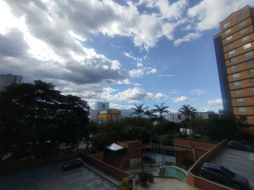 Apartamento en arriendo Antioquia Envigado Orense 110 m2 Habitaciones 2 Baños 3 Garajes 2 Precio $3700000