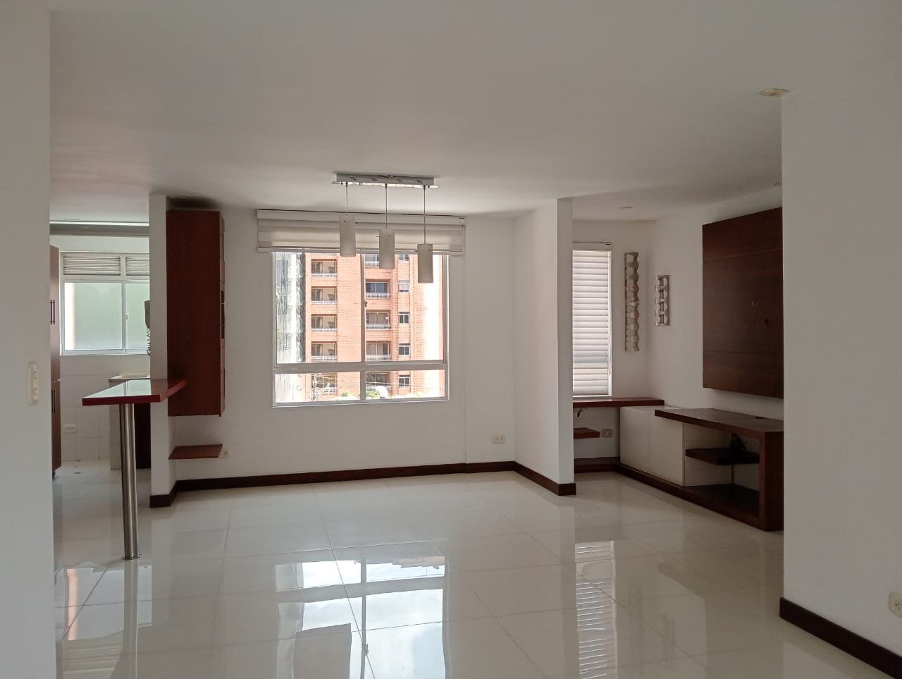Apartamento en venta Antioquia Medellín Laureles 70 m2 Habitaciones 2 Baños 2 Garajes 2 Precio $545000000