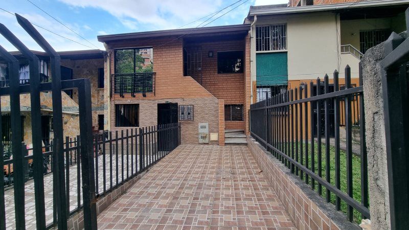 Apartamento en venta Antioquia Bello La Cabaña 68 m2 Habitaciones 3 Baños 1 Garajes 0 Precio $260000000