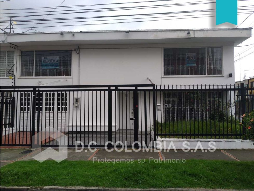 Casa en arriendo o venta Cundinamarca Bogotá San Luis 350 m2 Habitaciones 5 Baños 6 Garajes 2 Precio venta $1300000000 Precio arriendo $7000000