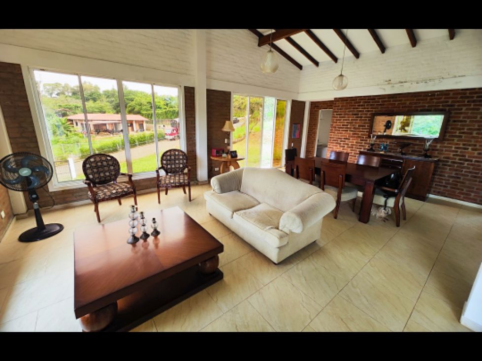 Casa en venta Valle Del Cauca Jamundí Jamundí 210 m2 Habitaciones 3 Baños 4 Garajes 4 Precio $680000000