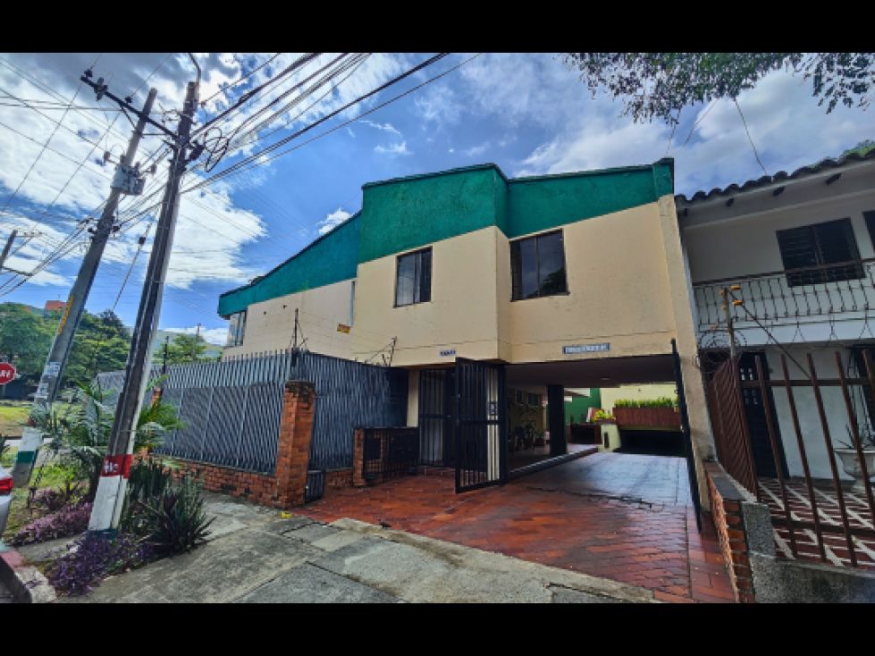 Casa en venta Valle Del Cauca Cali San Pedro 120 m2 Habitaciones 4 Baños 4 Garajes 4 Precio $560000000