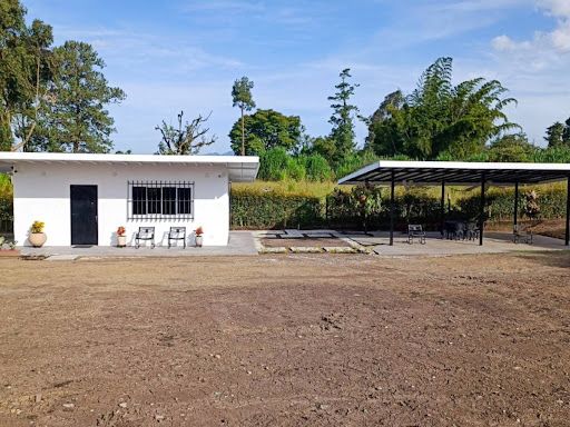 Lote en arriendo Antioquia Rionegro Rionegro 5400 m2 Habitaciones 0 Baños 1 Garajes 2 Precio $12000000