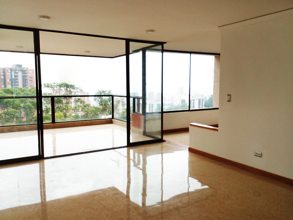 Apartamento en venta Antioquia Medellín El Castillo 150 m2 Habitaciones 3 Baños 3 Garajes 2 Precio $1100000000