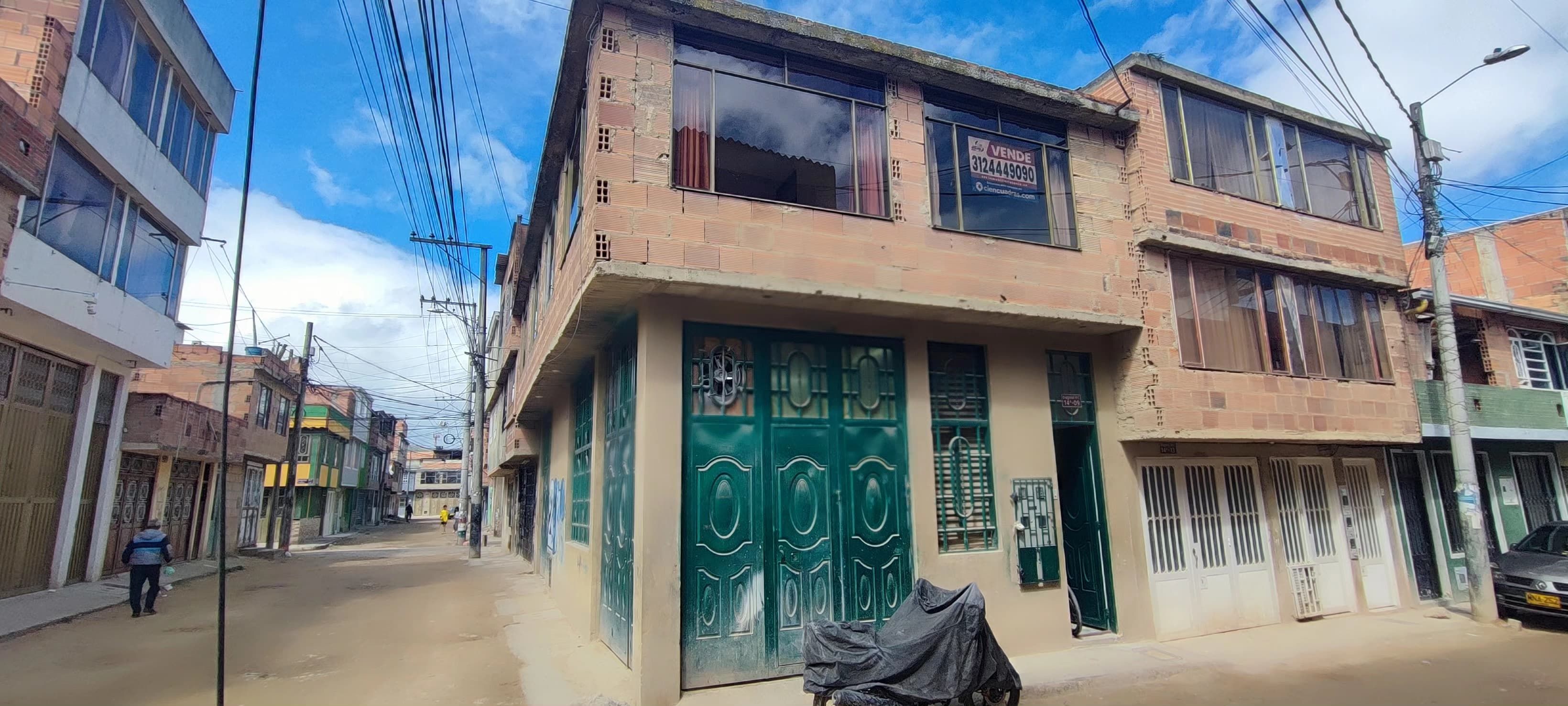 Casa en venta Cundinamarca Soacha Los Ocales 200 m2 Habitaciones 4 Baños 2 Garajes 2 Precio $335000000