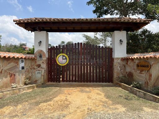 Casa Campestre en venta Santander Los Santos Vereda Duende 1000 m2 Habitaciones 4 Baños 3 Garajes 5 Precio $1050000000