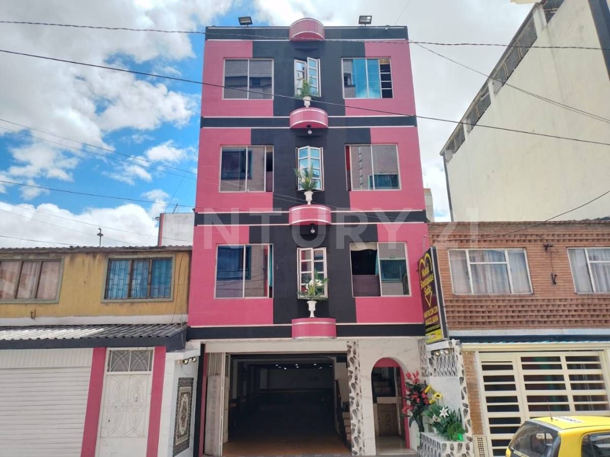 Edificio en venta Cundinamarca Bogotá Super Manzana 8 2074 m2 Habitaciones 30 Baños 30 Garajes 10 Precio $4500000000