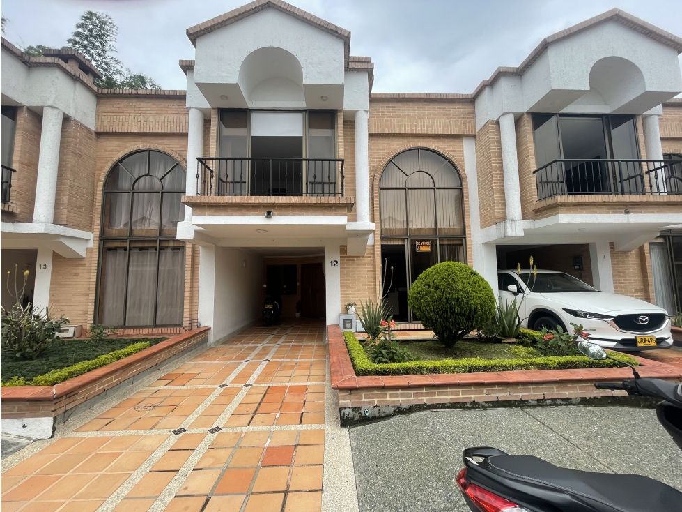 Casa en venta Risaralda Dosquebradas Ub Santa Barbara 139 m2 Habitaciones 4 Baños 4 Garajes 2 Precio $1000000000