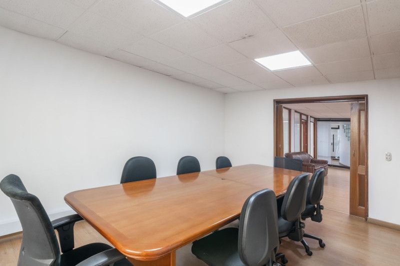 Oficina en arriendo Cundinamarca Bogotá Las Margaritas 156 m2 Habitaciones 0 Baños 2 Garajes 4 Precio $9925000