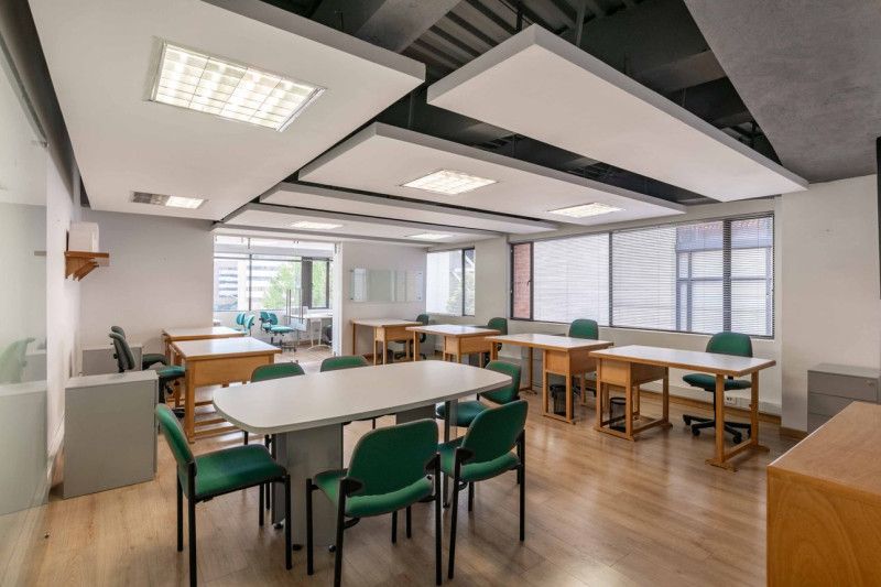 Oficina en venta Cundinamarca Bogotá Chicó Norte 84 m2 Habitaciones 0 Baños 0 Garajes 2 Precio $675000000